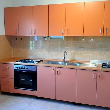 Manora Sucuraj 2 Bedroom Apartment エクステリア 写真
